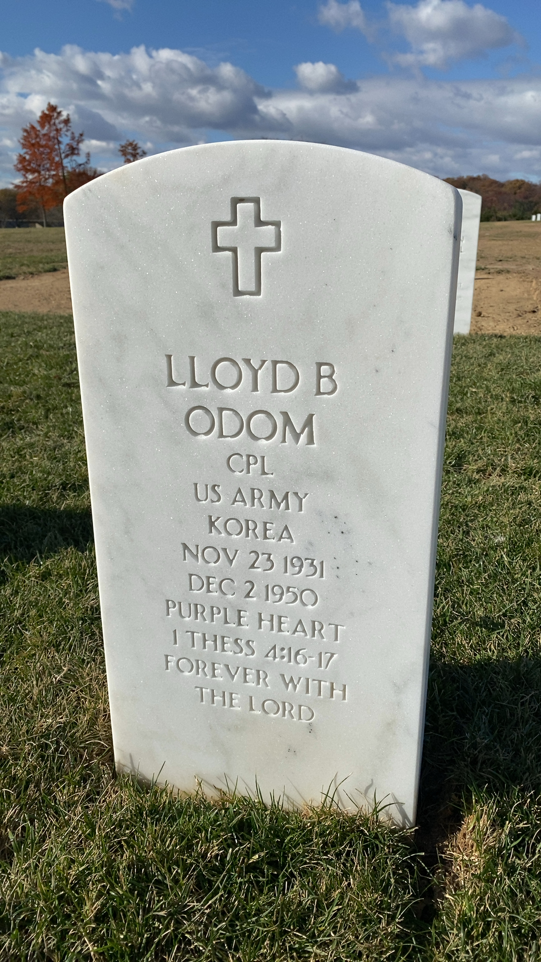 Headstone of Lloyd Benjamin Odom