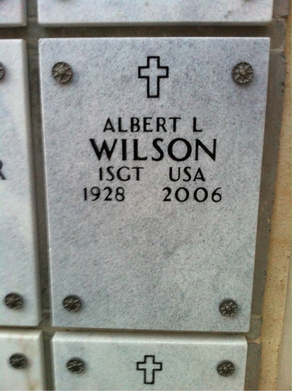 Headstone of Albert L Wilson