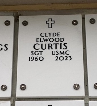 Headstone of Clyde Elwood Curtis
