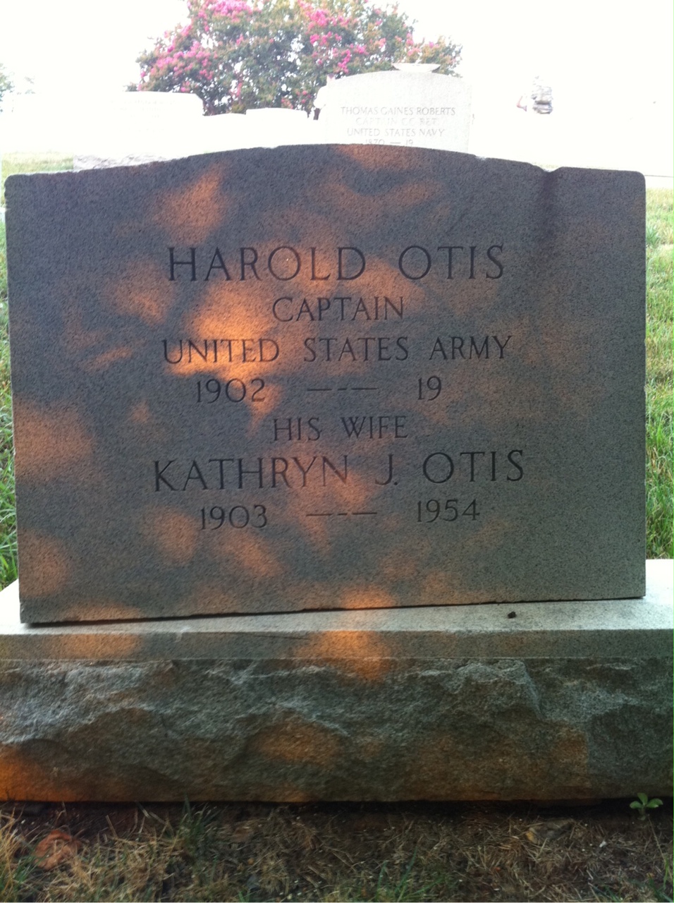 Headstone of Kathryn J Otis
