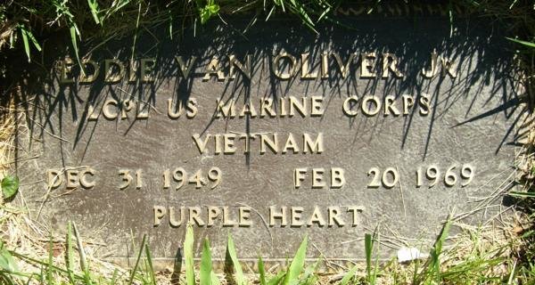Headstone of Eddie Van Oliver Jr.