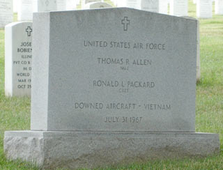 Headstone of Ronald Lyle Packard