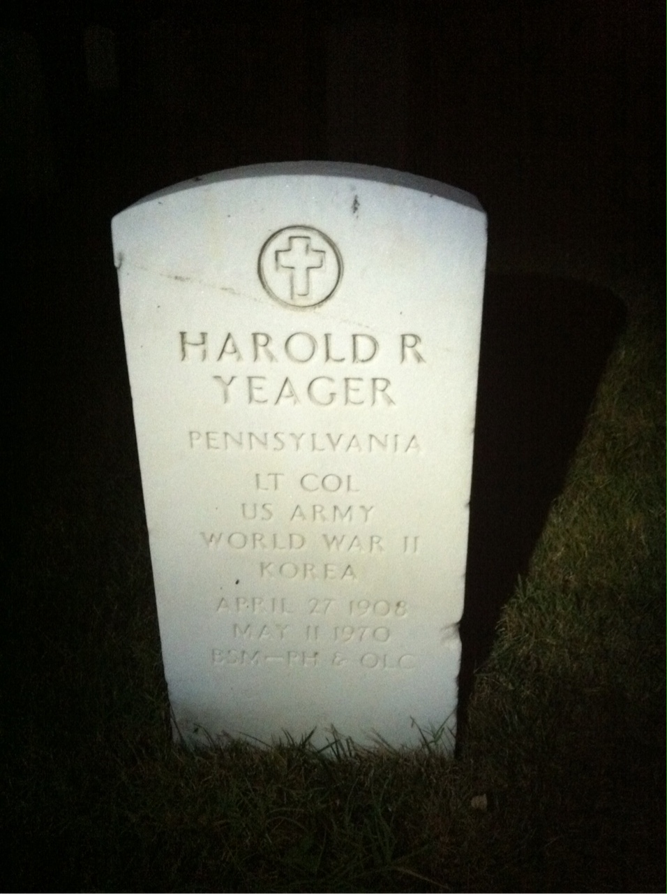 Headstone of Harold Ralph Yeager