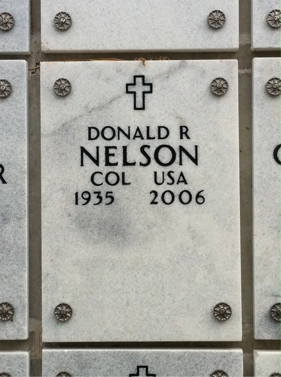 Headstone of Donald Raymond Nelson