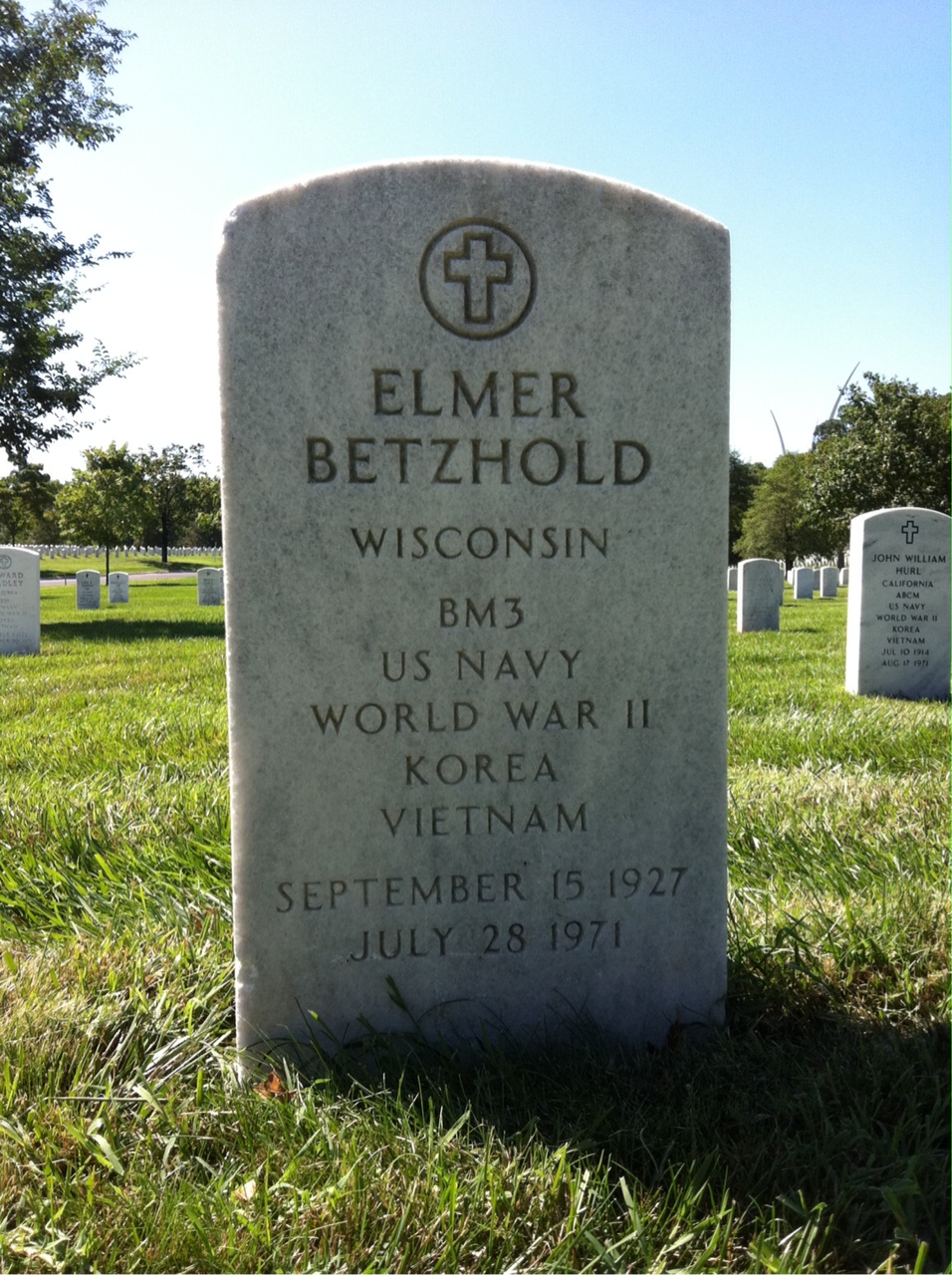 Headstone of Elmer Betzhold