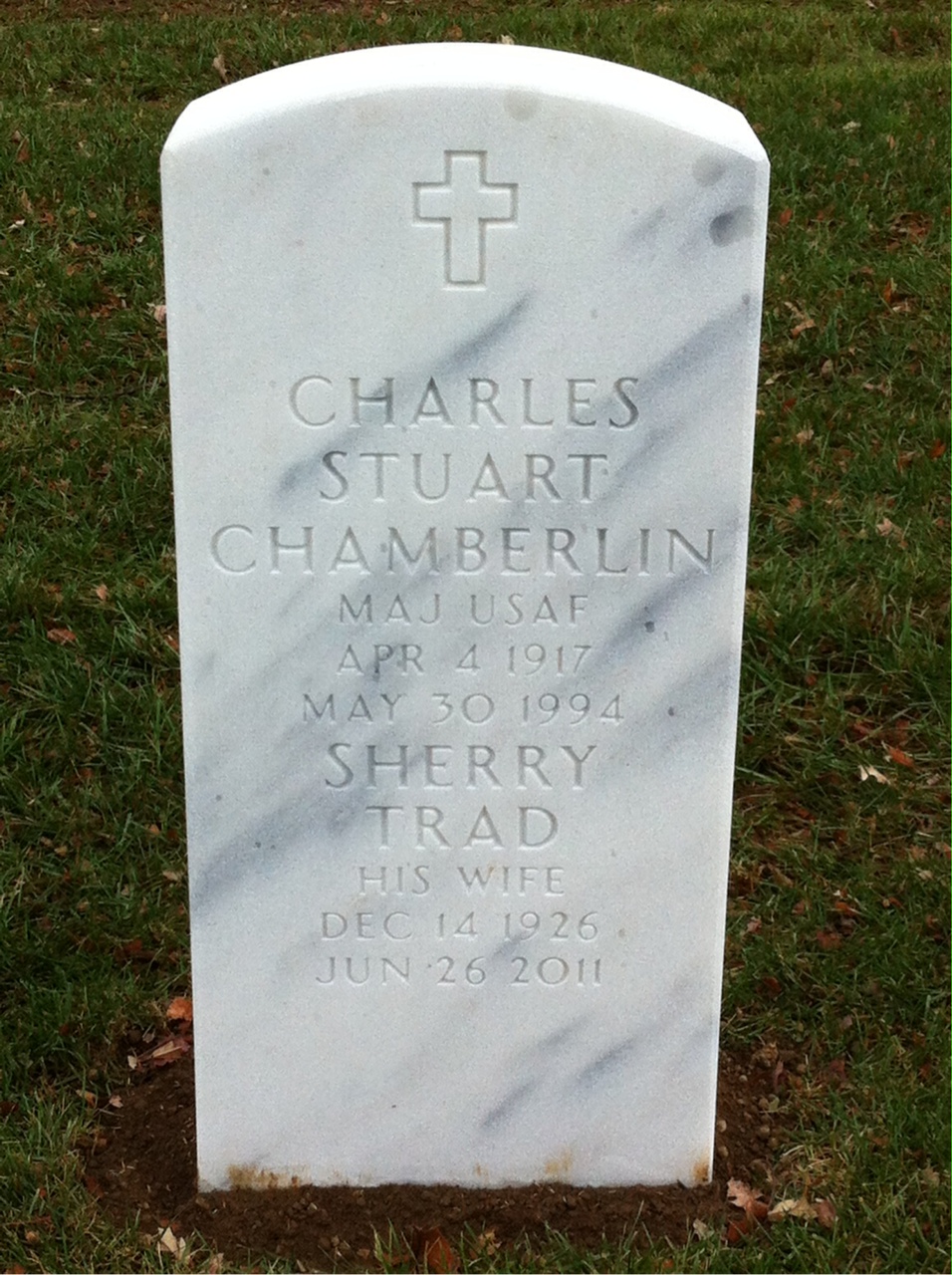 Headstone shared by 3 interments, including William Dieb Chamberlin