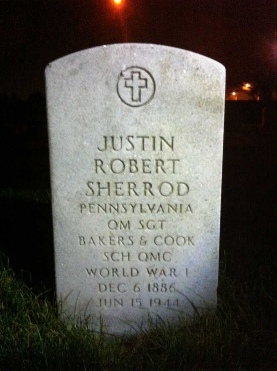 Headstone of Louise H Sherrod