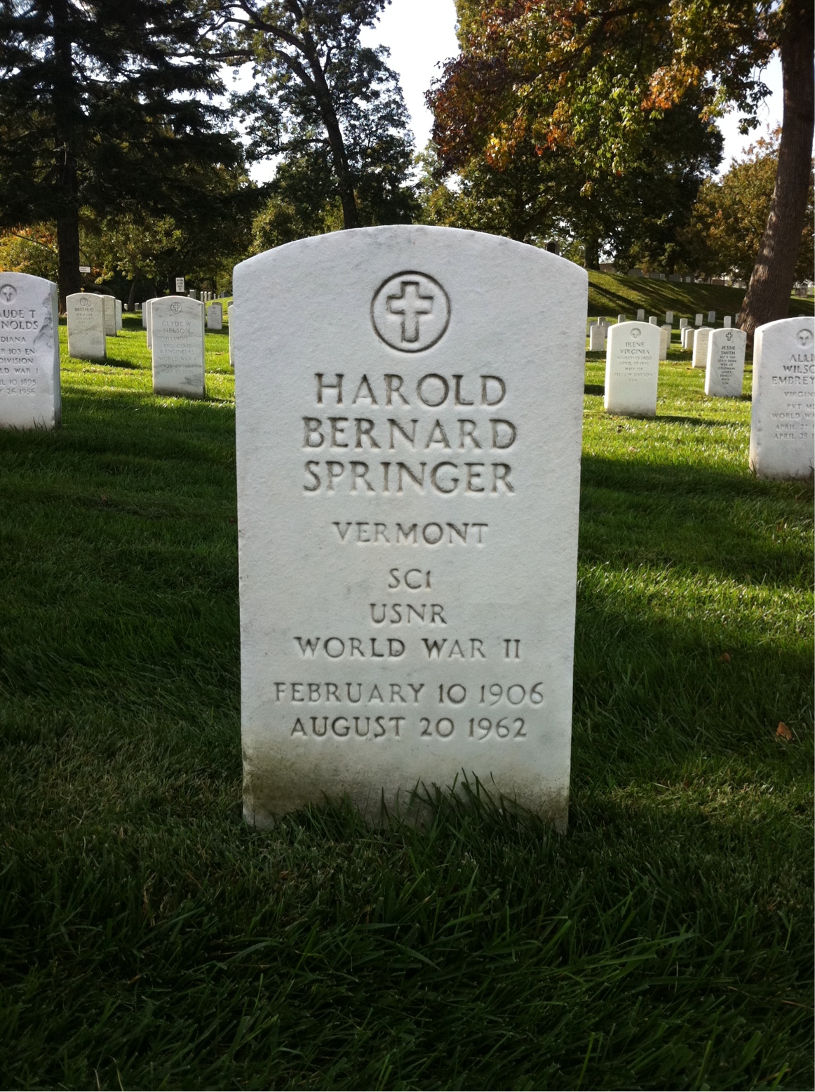 Headstone of Harold B Springer