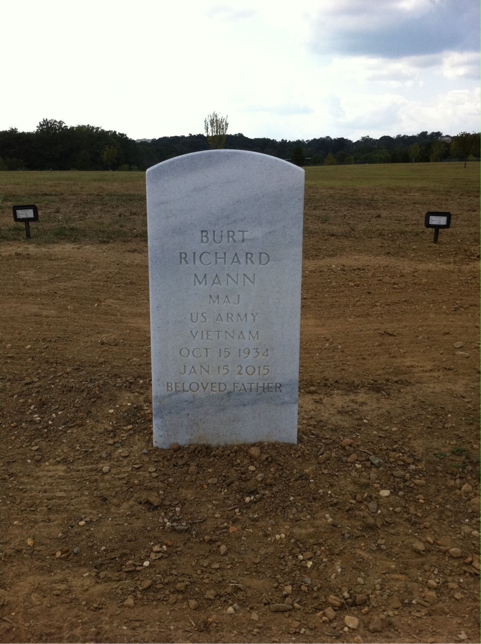Headstone of Burt Richard Mann