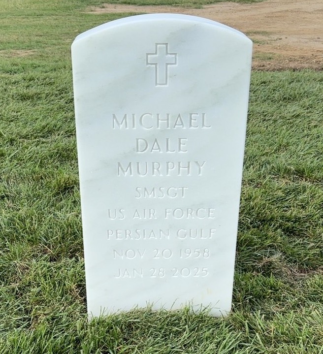 Headstone of Michael Dale Murphy