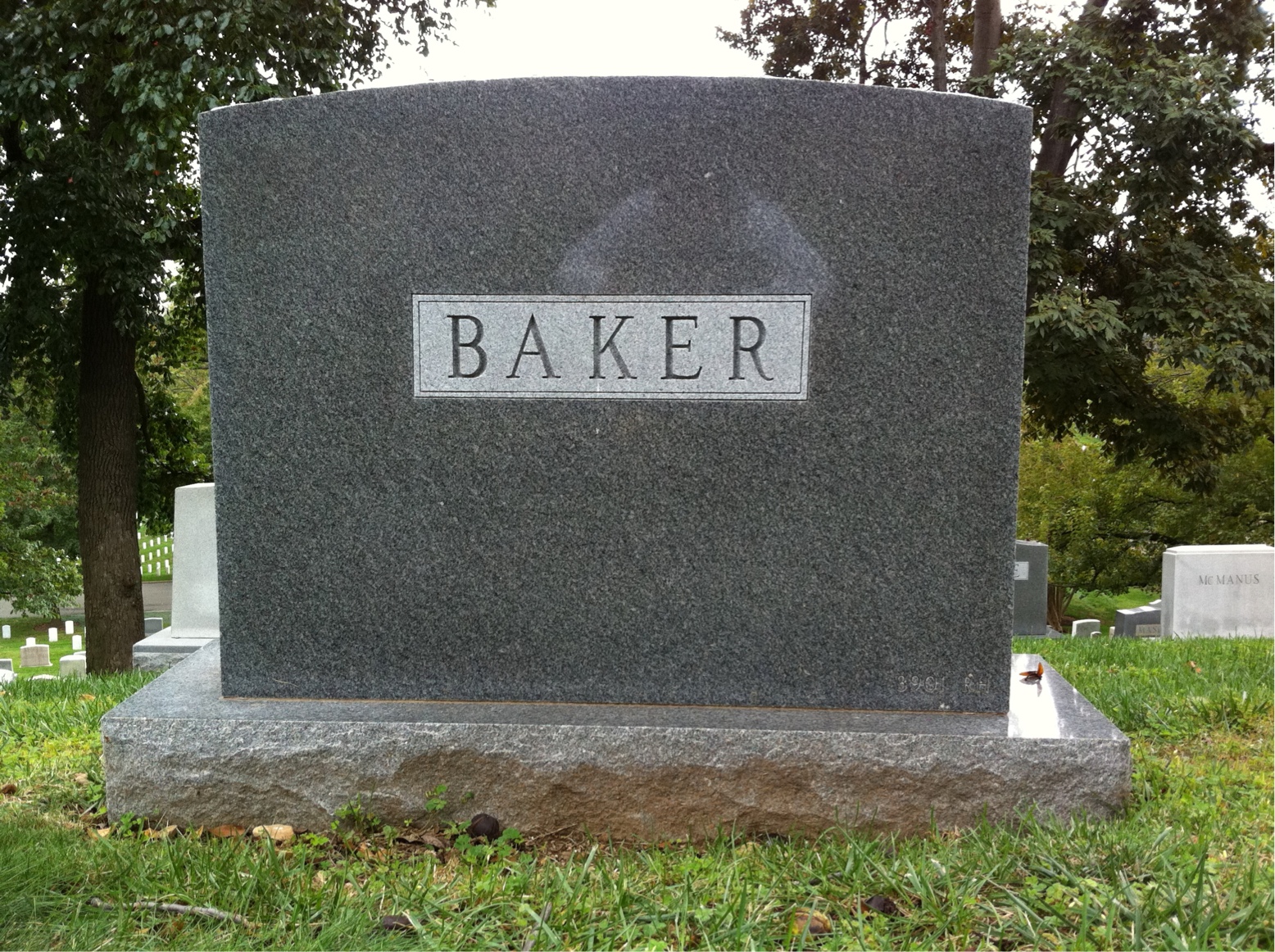 Headstone of Clovis M Baker