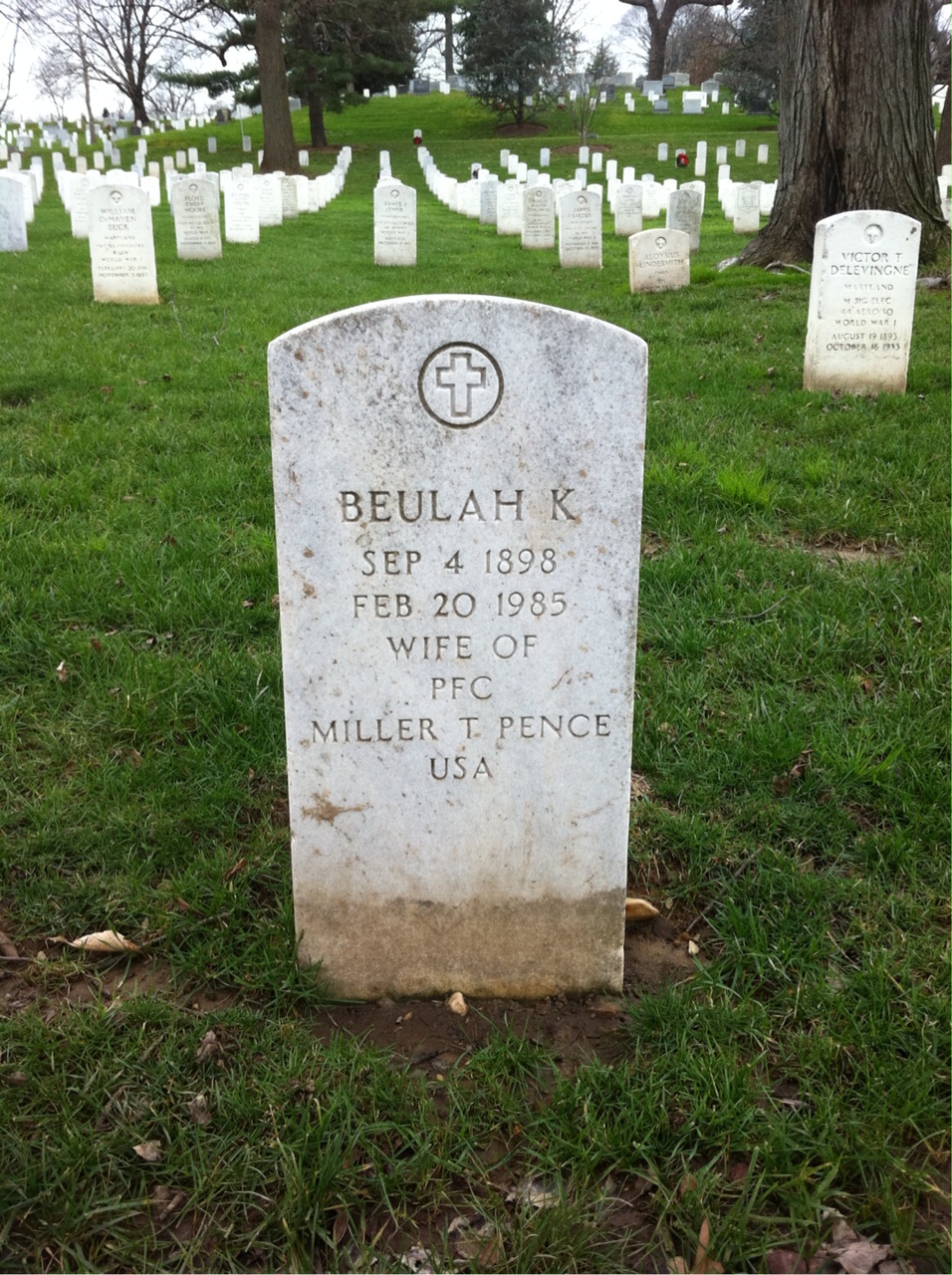 Headstone of Beulah K Pence