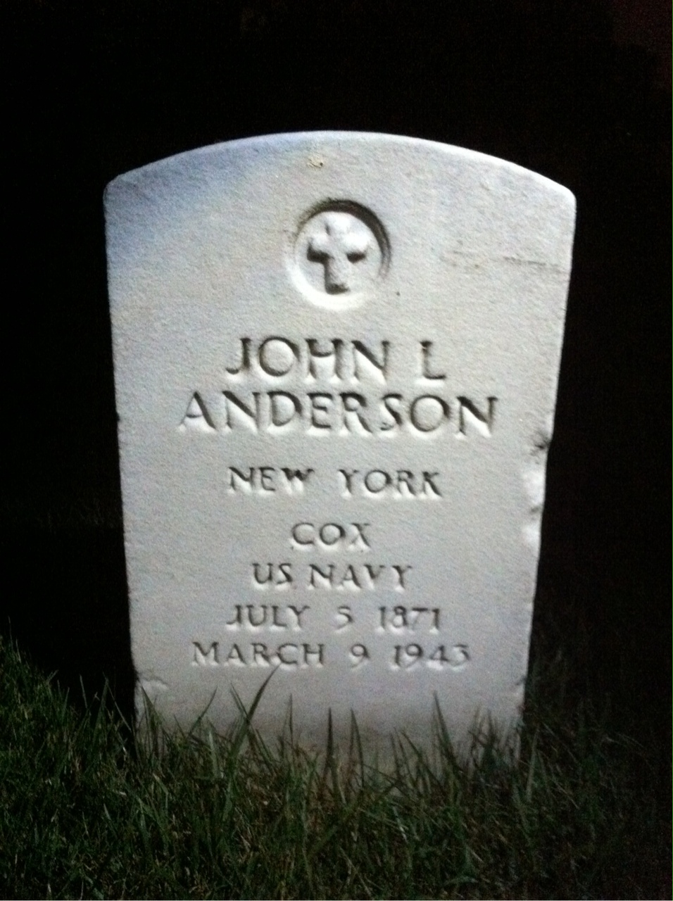 Headstone of Anna M Anderson