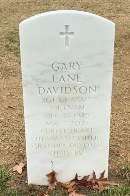 Headstone of Gary Lee Davidson