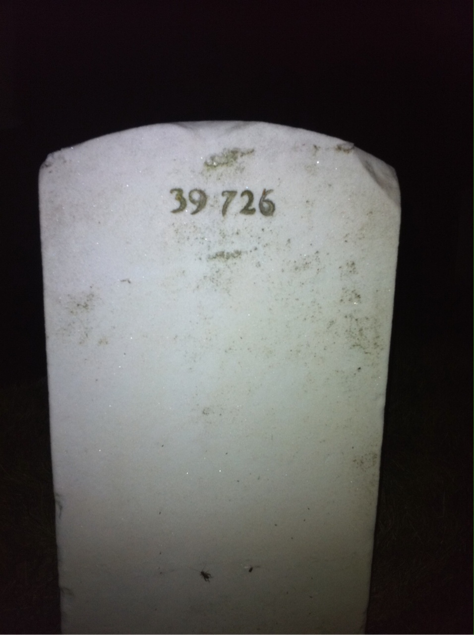Headstone of Mary E Mills