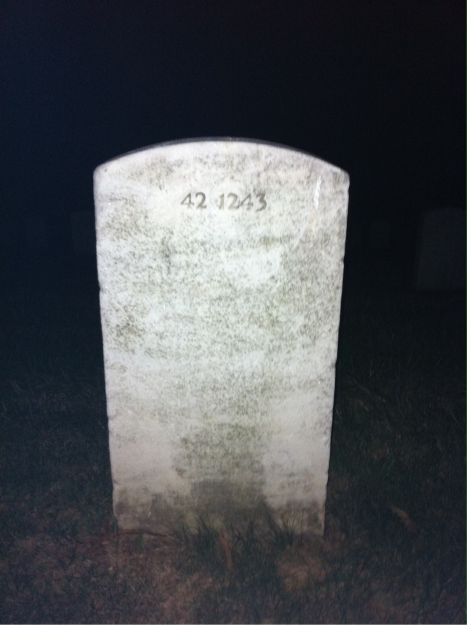 Headstone of Millard A McCarl