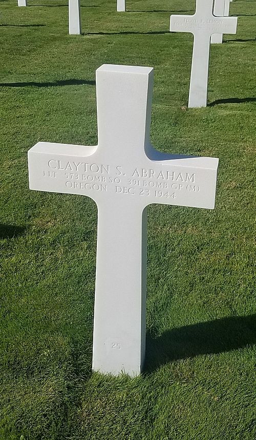 Headstone of Clayton Sanders Abraham