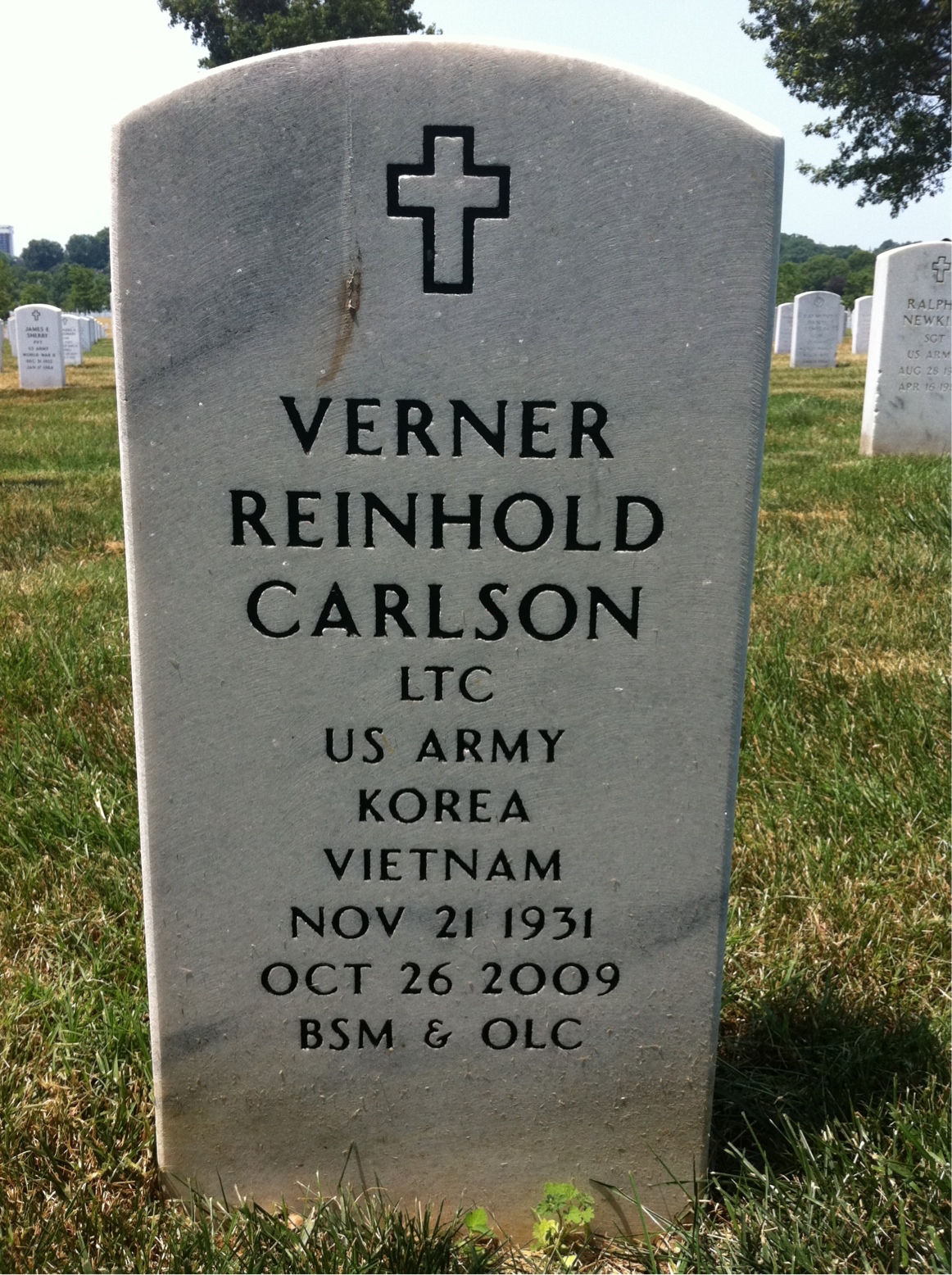 Headstone of Verner Reinhold Carlson