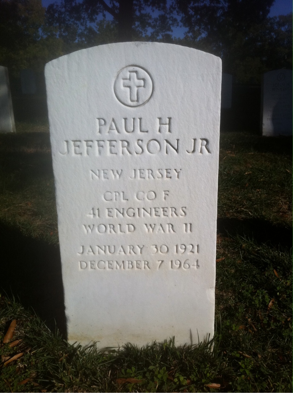 Headstone of Paul H Jefferson Jr.