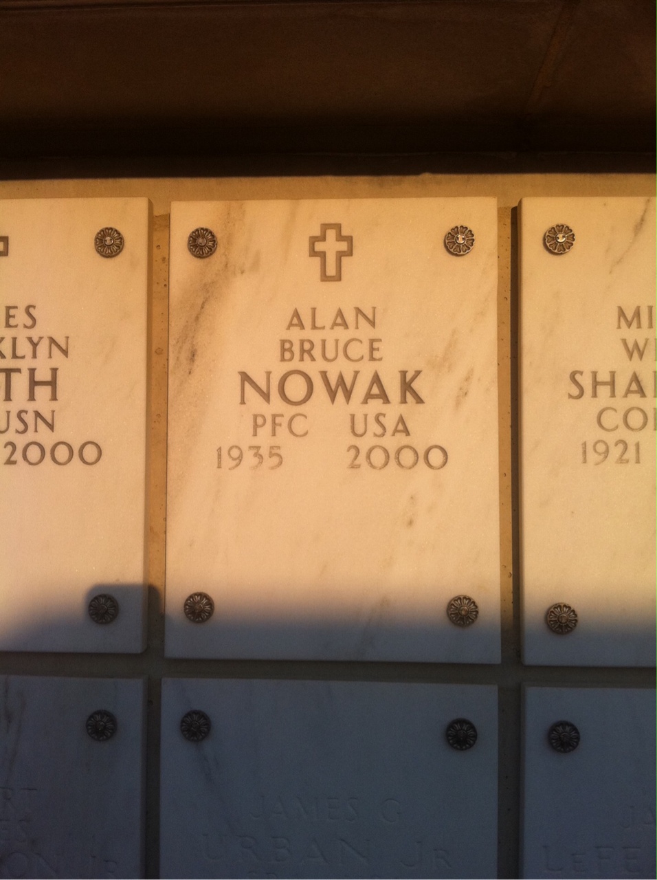 Headstone of Alan Bruce Nowak