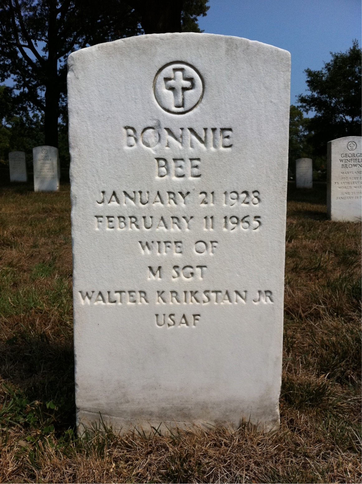 Headstone of Bonnie B Krikstan