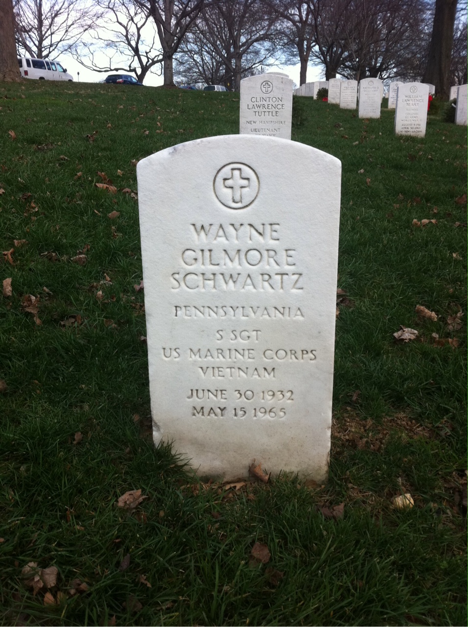 Headstone of Wayne Gilmore Schwartz