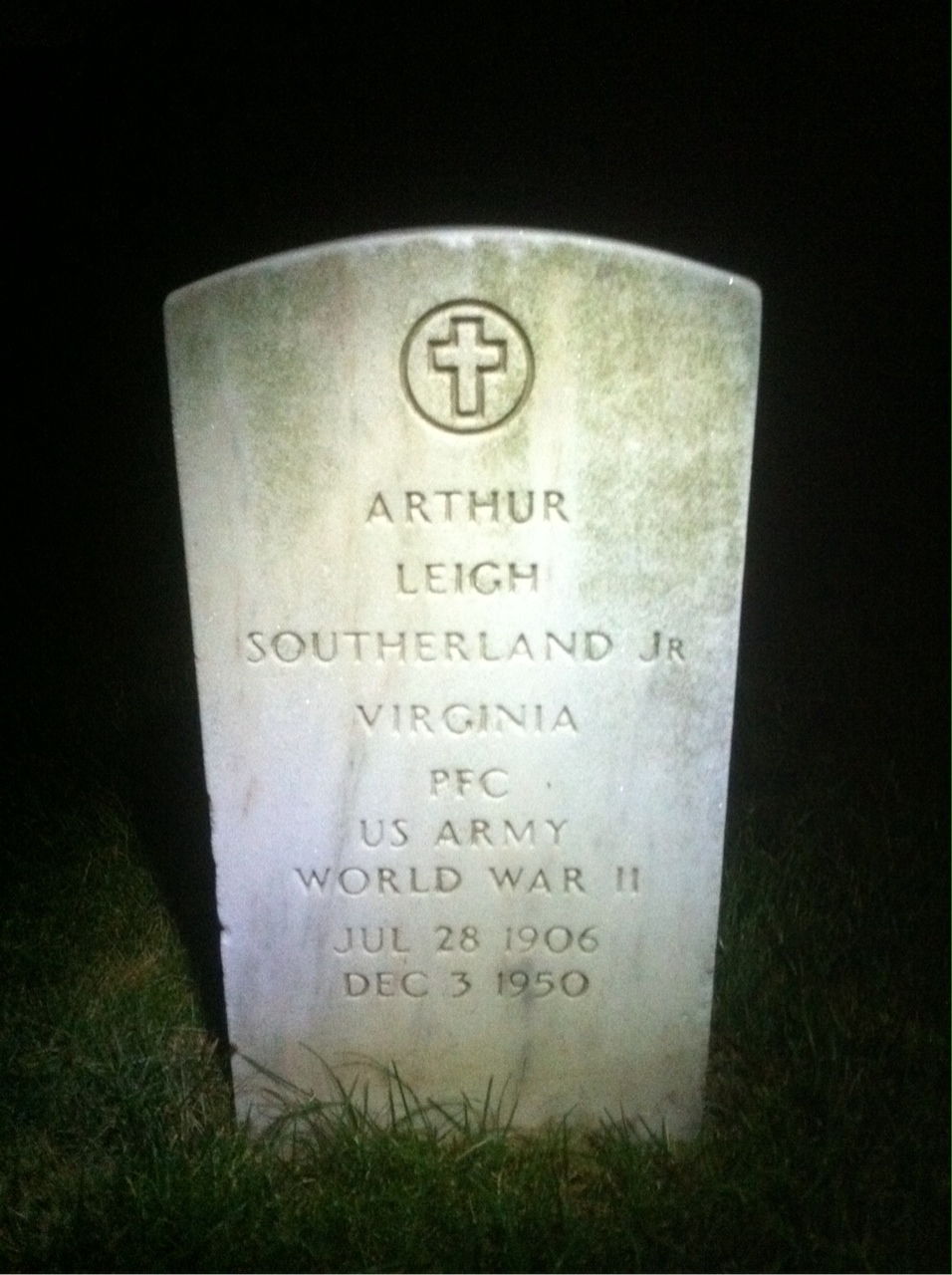 Headstone of Arthur L Southerland Jr.
