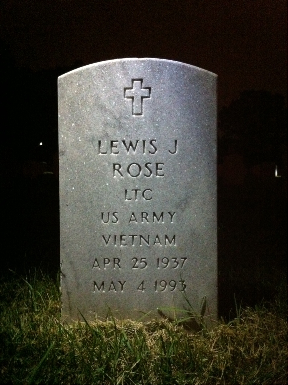 Headstone of Lewis James Rose