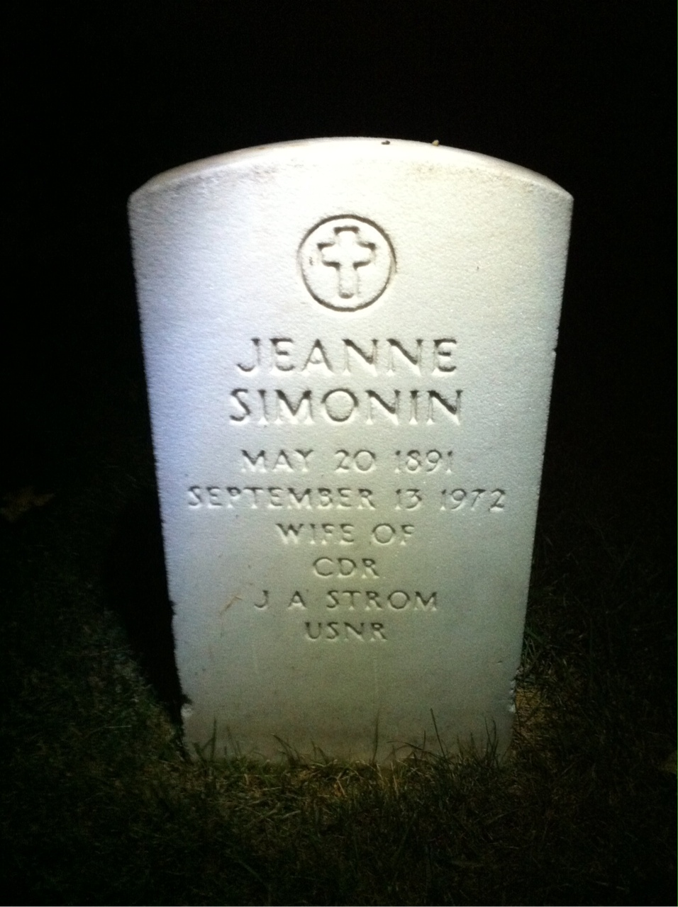 Headstone of Jeanne S Strom