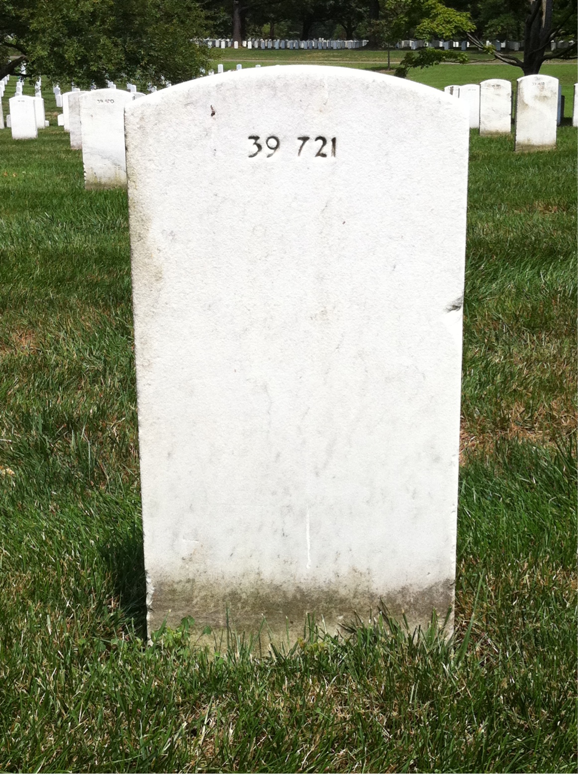 Headstone of Elwood Campbell