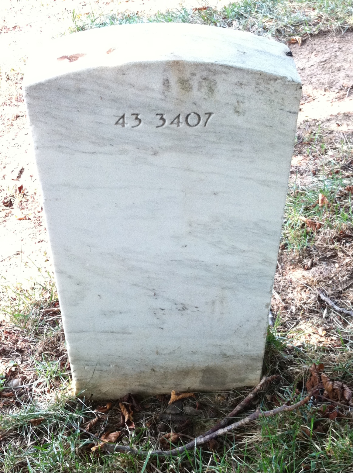 Headstone of Rodney F Allen