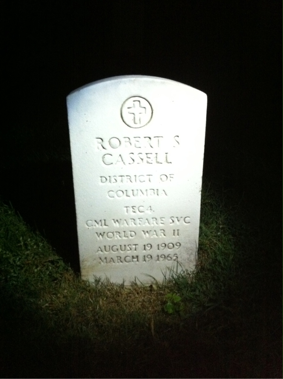Headstone of Robert S Cassell