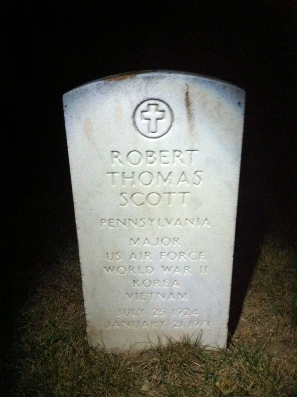 Headstone of Robert T Scott