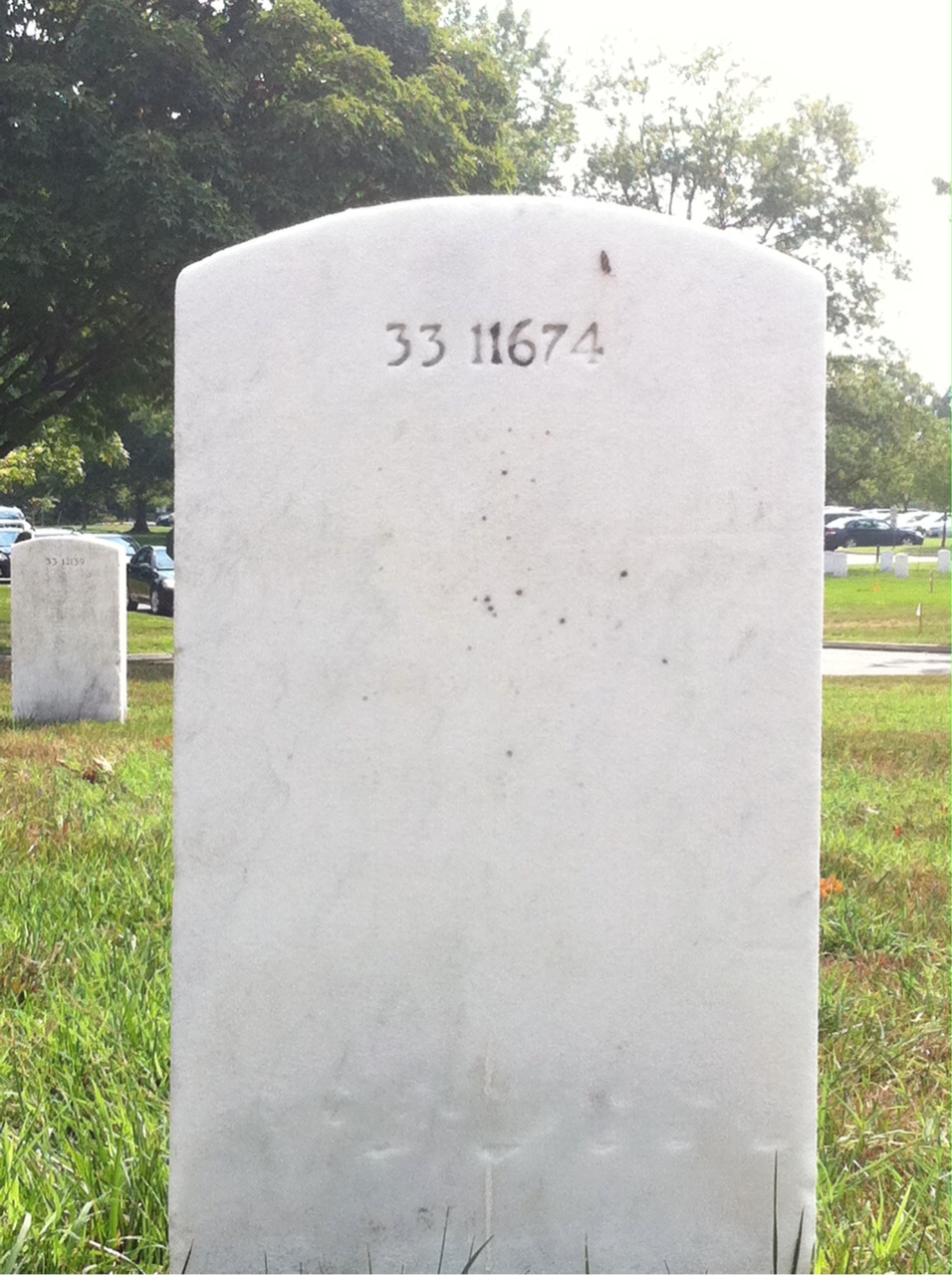 Headstone of Robert L Lorentz