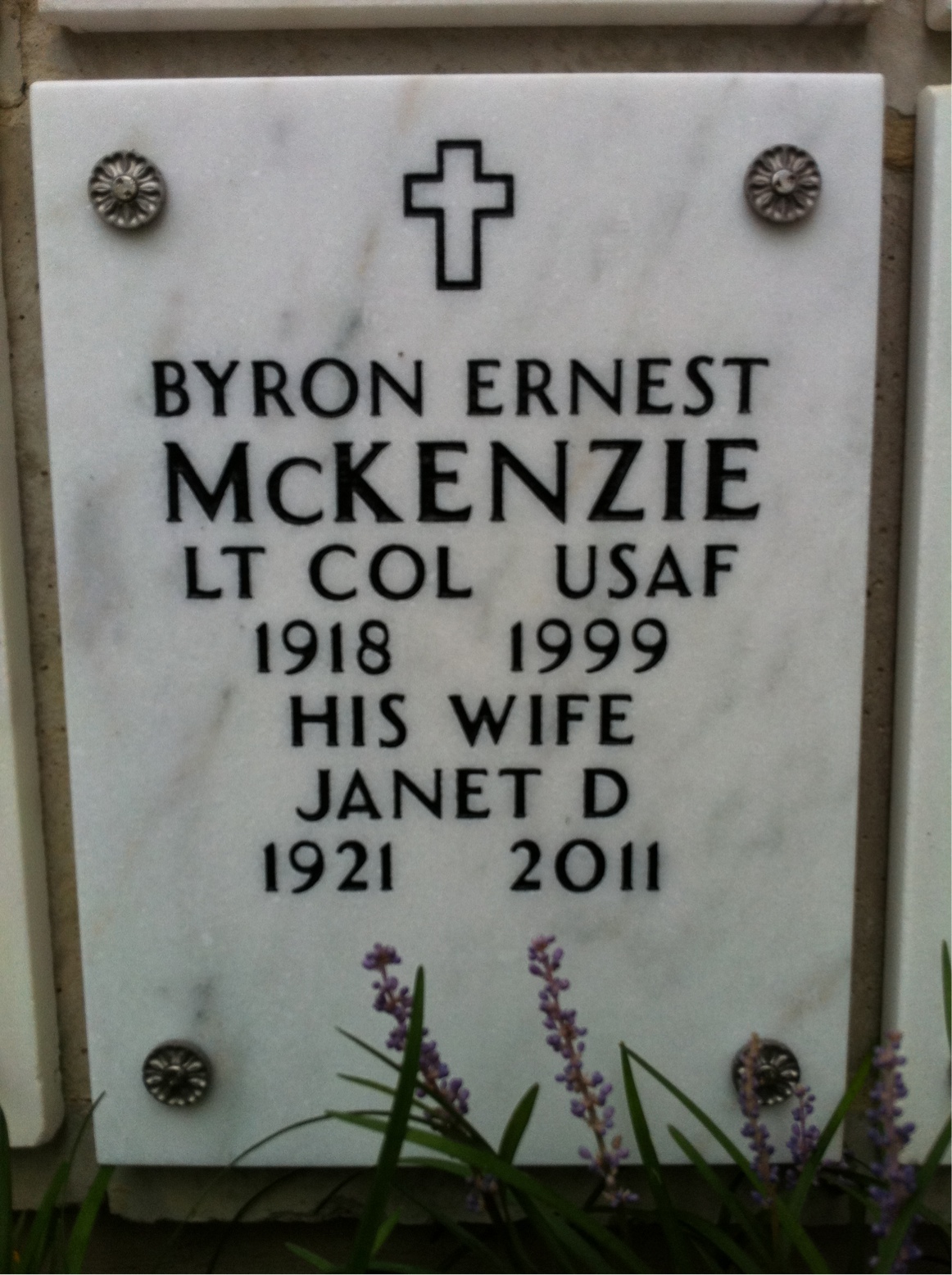 Headstone of Byron Ernest McKenzie