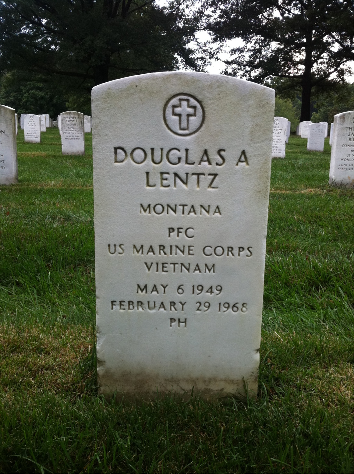 Headstone of Douglas Alan Lentz