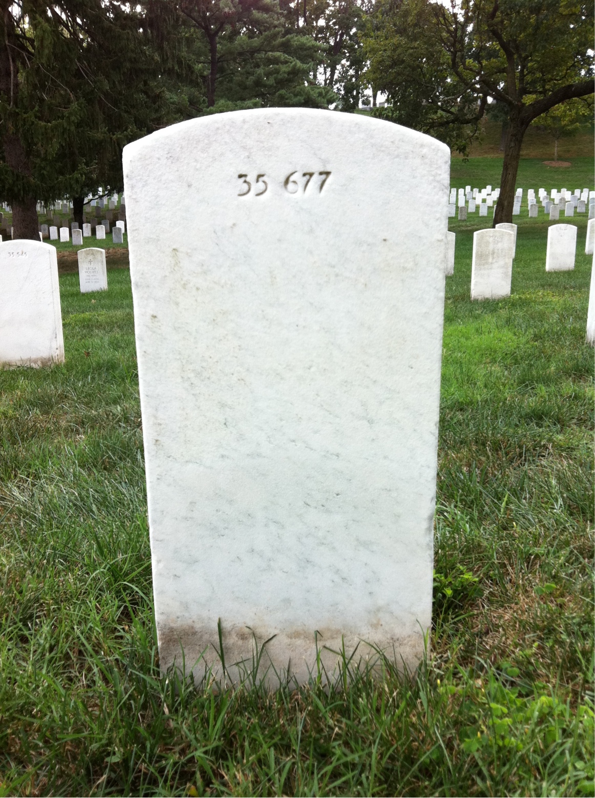 Headstone of Stanley R Taskey