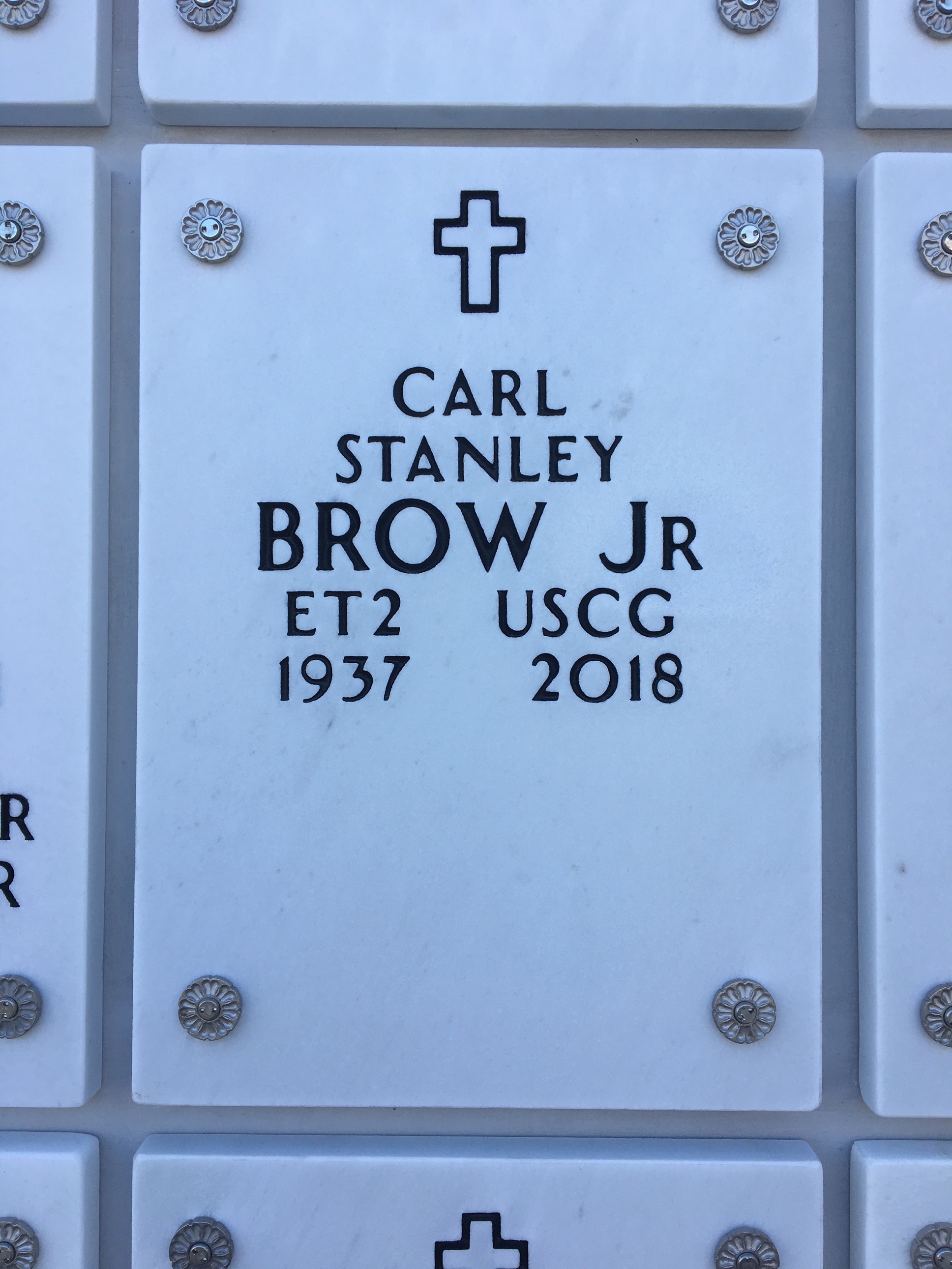 Headstone of Carl Stanley Brow Jr.