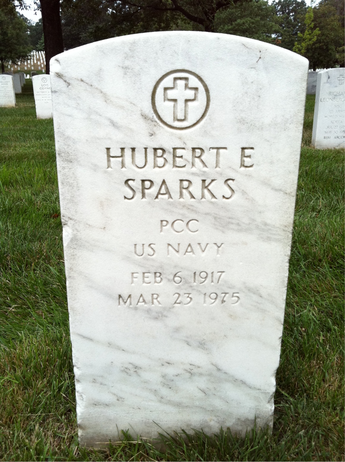 Headstone of Hubert Earl Sparks