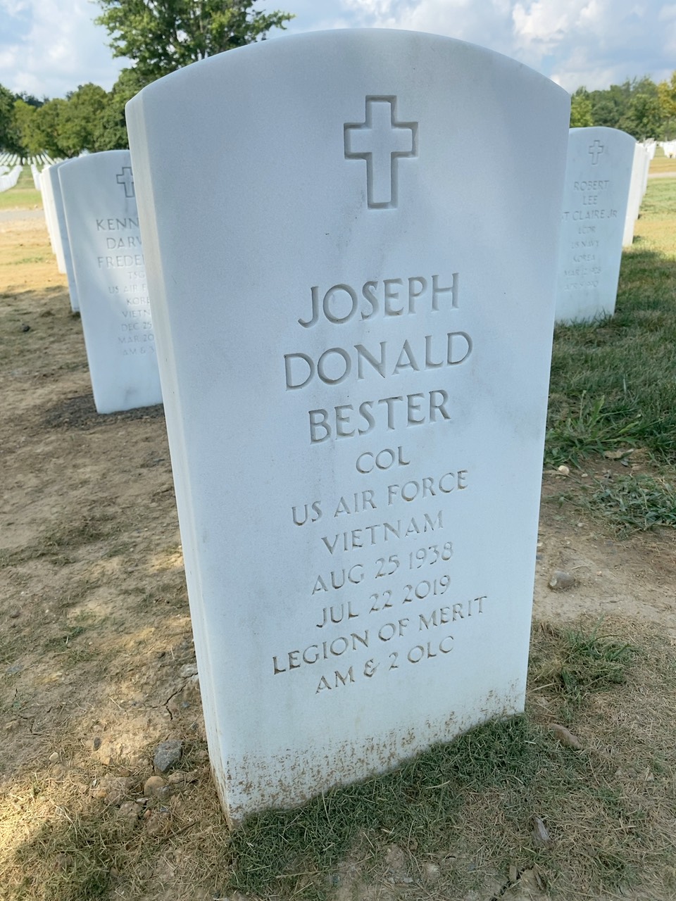Headstone of Joseph Donald Bester
