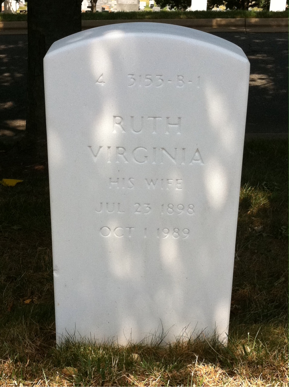 Headstone of Ruth V Watts