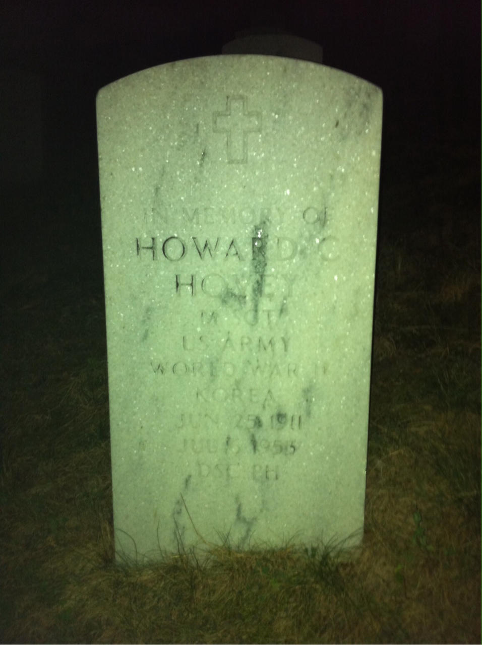 Headstone of Howard Cleasby Hovey