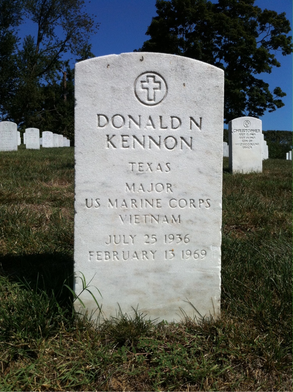 Headstone of Donald Neal Kennon