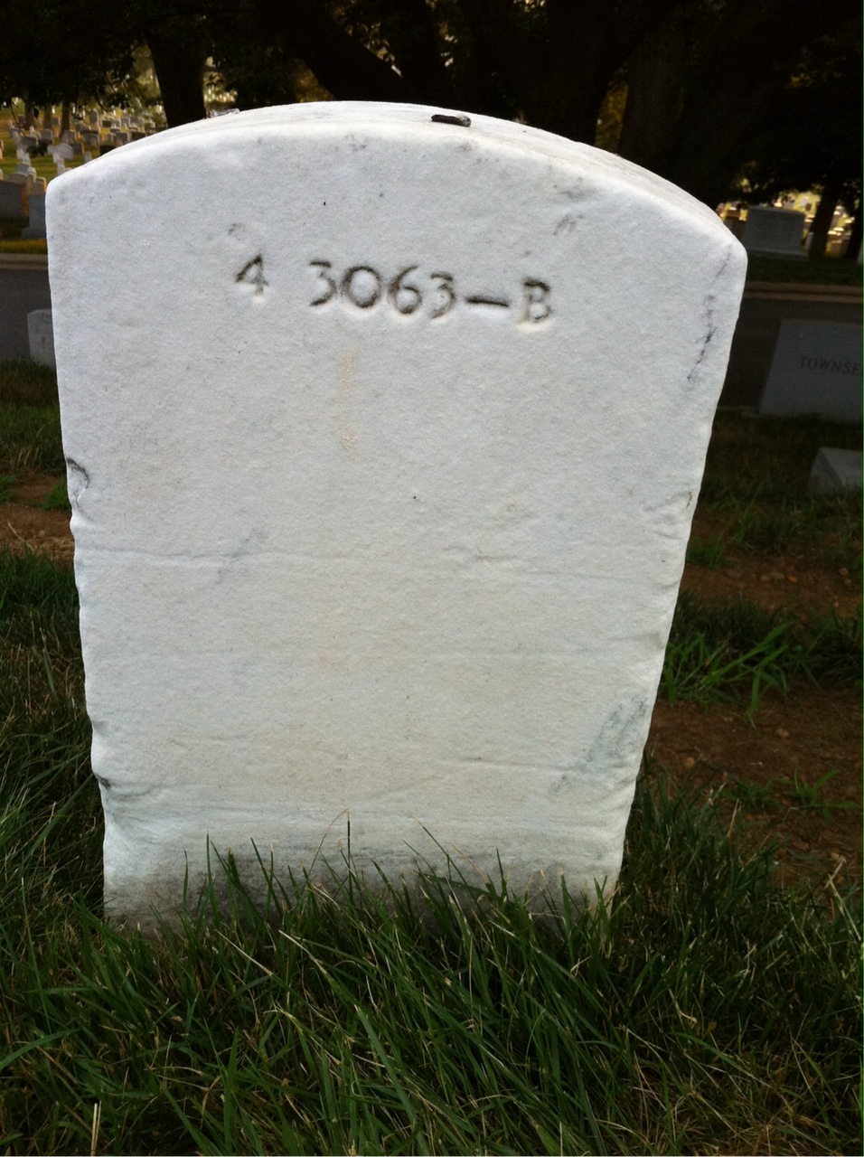Headstone of Robert G Browning