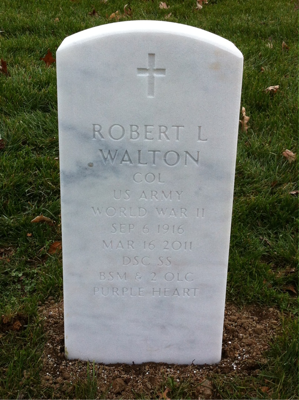 Headstone shared by 2 interments, including Robert Lucius Walton