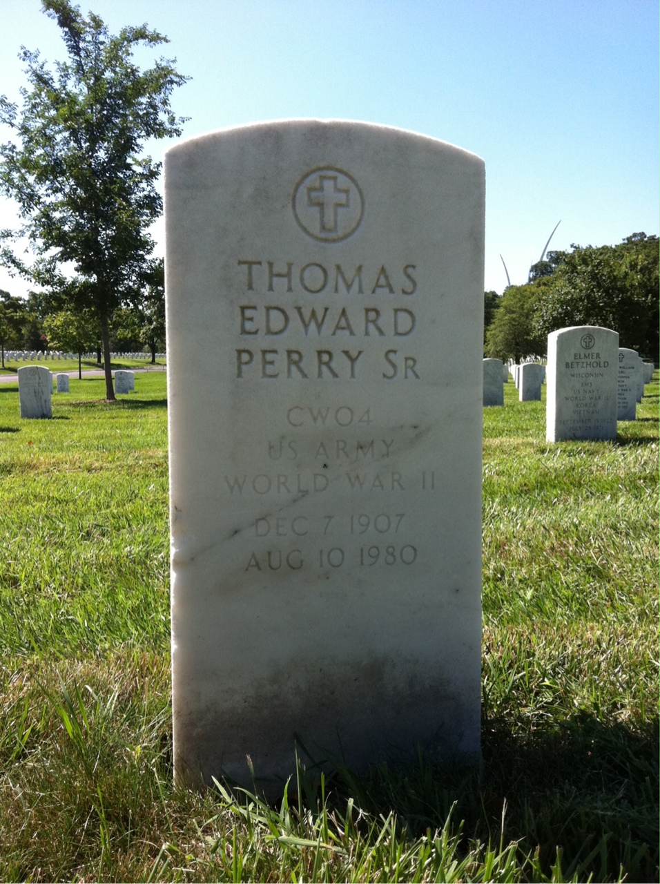 Headstone shared by 2 interments, including Thomas E Perry Sr.