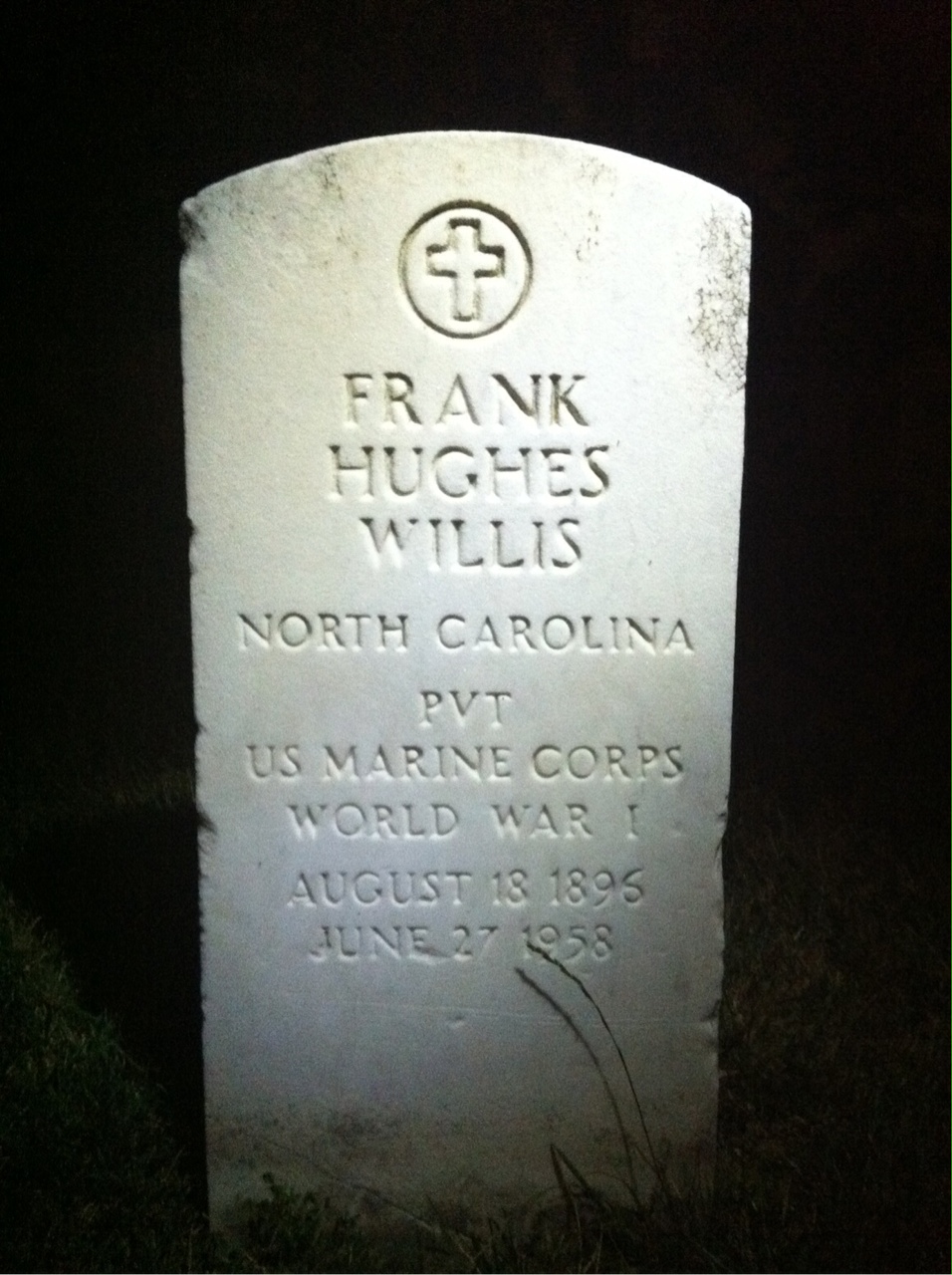 Headstone of Frank H Willis