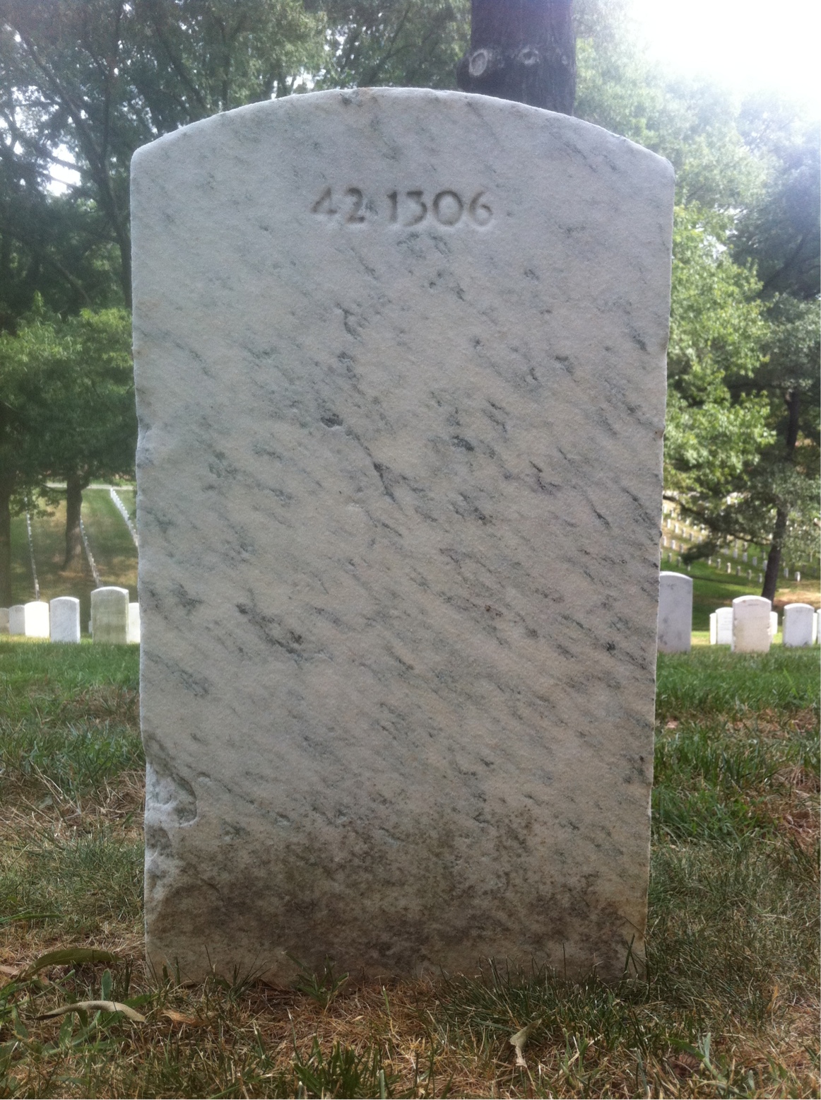 Headstone of Dorothy L Hansbrough