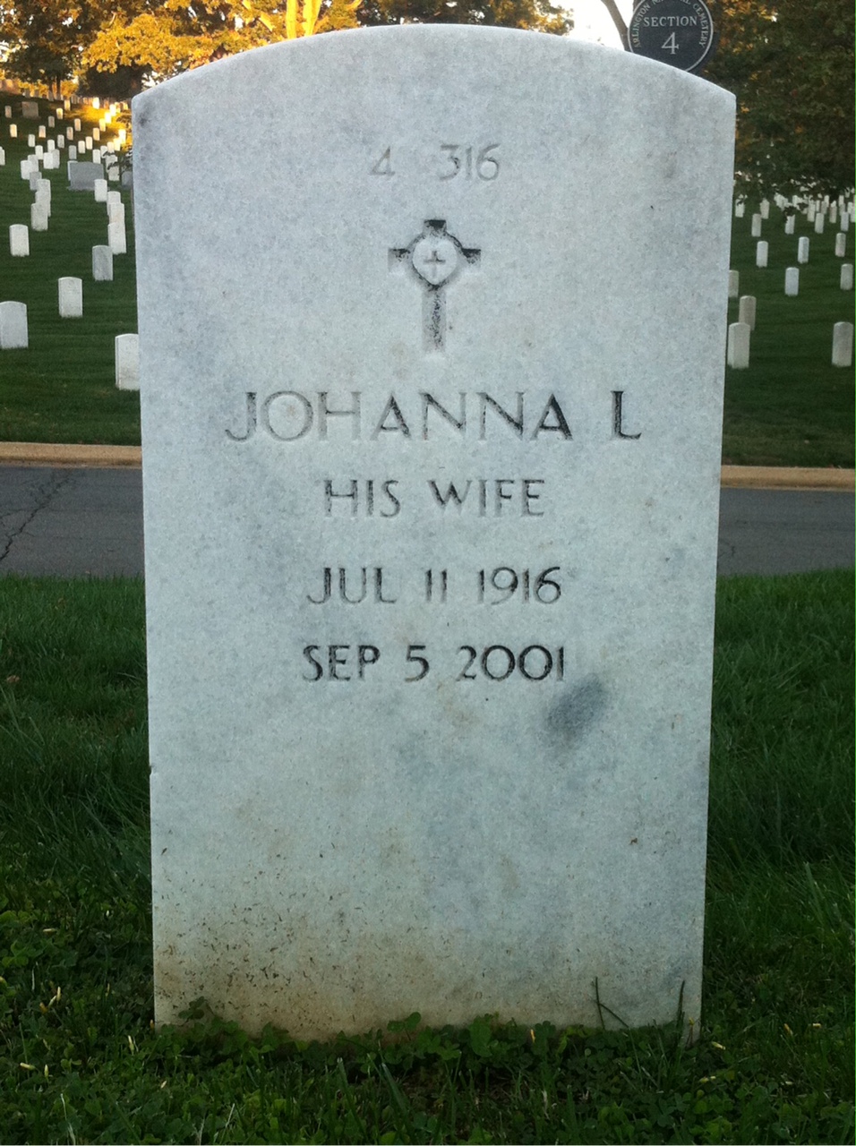 Headstone shared by 2 interments, including Harry K Hermsdorf