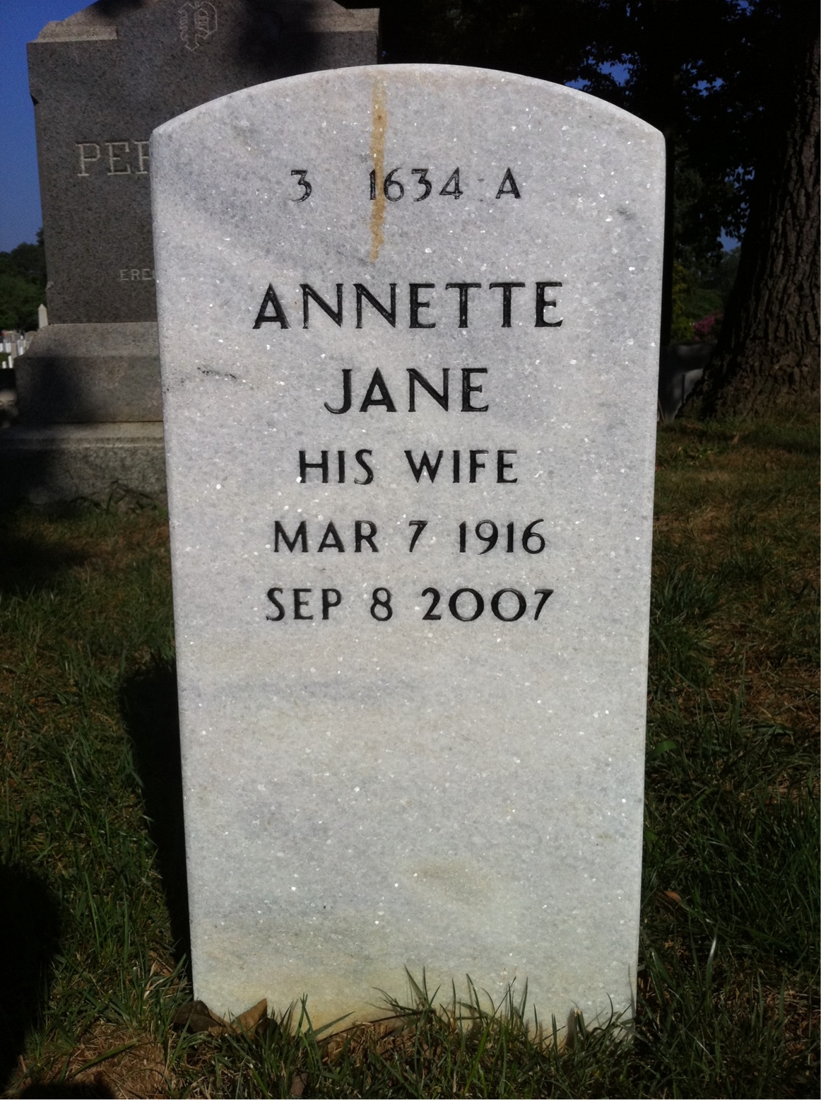 Headstone of Robert Samuel Byrnes